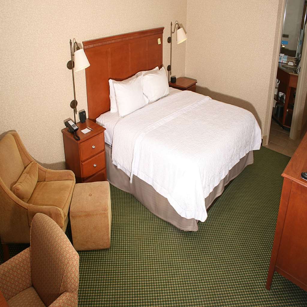 Hampton Inn Toledo-South/Maumee Habitación foto